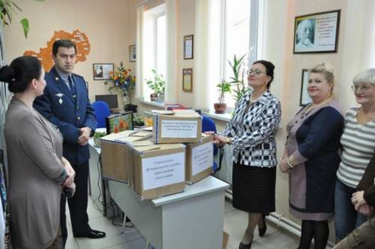 Осужденные исправительных колоний Калужской области получили в дар книги.