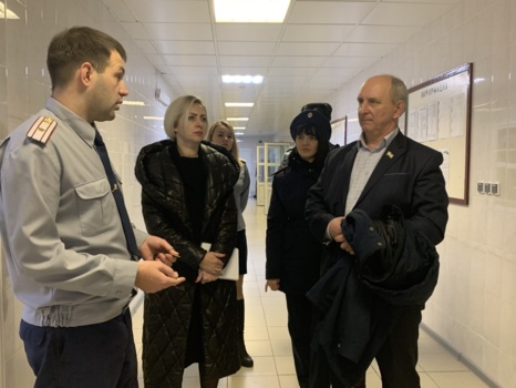 Правозащитники посетили с визитом исправительный центр