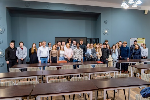 Член Общественной палаты Калужской области Ольга Короткова провела мероприятие «Мир без сквернословия» для студентов-первокурсников института истории и права