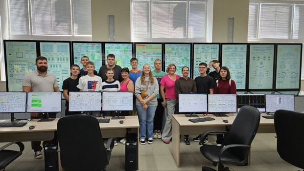 Научные путешествия: как в Калужской области открывают мир профессий для слабослышащих школьников