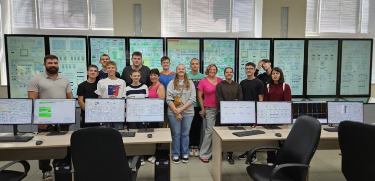 Научные путешествия: как в Калужской области открывают мир профессий для слабослышащих школьников