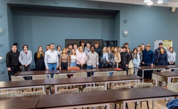 Член Общественной палаты Калужской области Ольга Короткова провела мероприятие «Мир без сквернословия» для студентов-первокурсников института истории и права