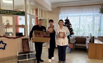 Новогодние сладкие подарки для защитников на реабилитации