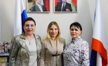 Двусторонний диалог: Оксана Копылова представила Калужскую область на встрече с коллегами из Крыма